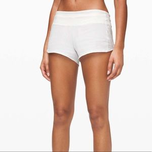 white lululemon speed up shorts